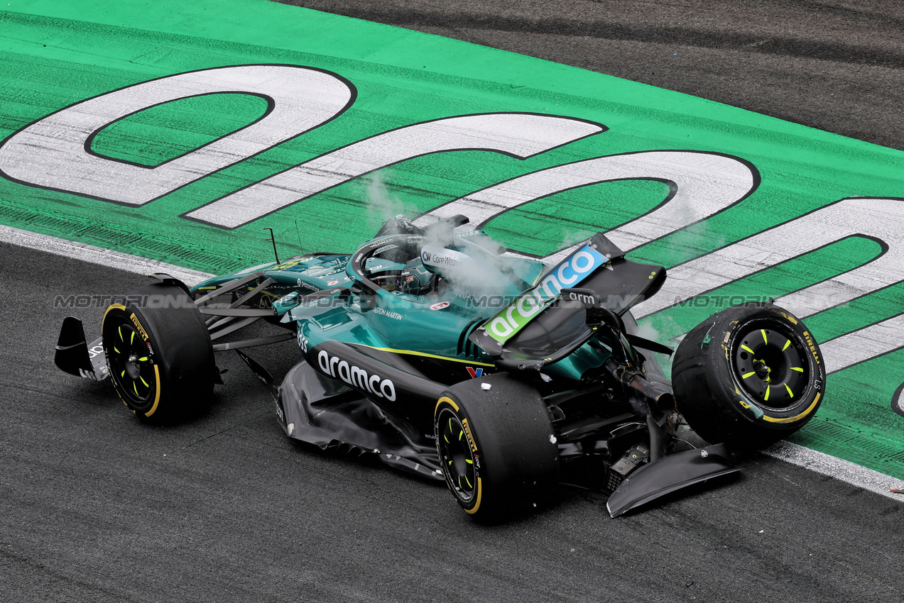 GP OLANDA, Lance Stroll (CDN) Aston Martin F1 Team AMR25 crashed in the second practice session.

29.08.2025. Formula 1 World Championship, Rd 15, Dutch Grand Prix, Zandvoort, Netherlands, Practice Day.

- www.xpbimages.com, EMail: requests@xpbimages.com © Copyright: Moy / XPB Images