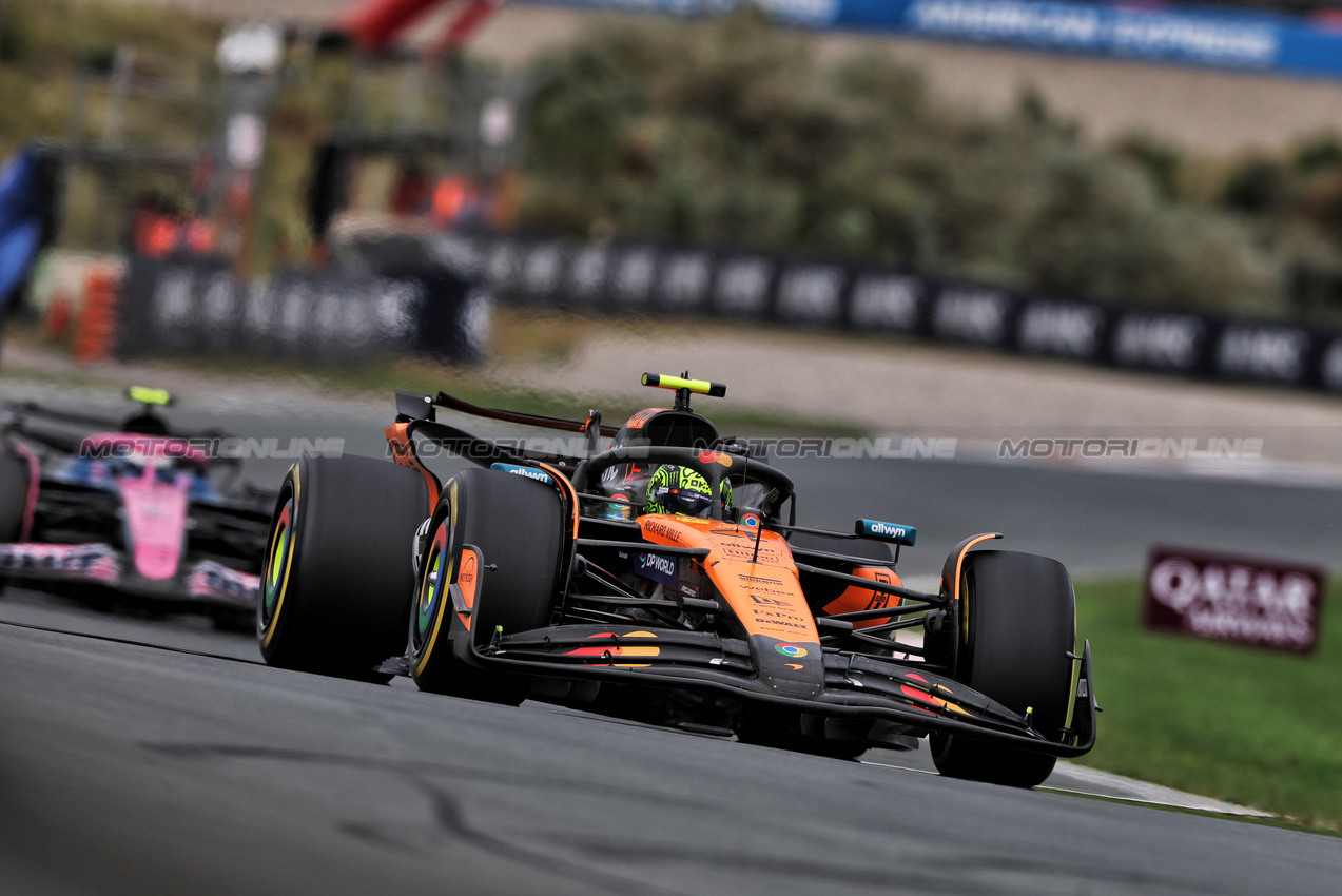 GP OLANDA, Lando Norris (GBR) McLaren MCL39.

29.08.2025. Formula 1 World Championship, Rd 15, Dutch Grand Prix, Zandvoort, Netherlands, Practice Day.

- www.xpbimages.com, EMail: requests@xpbimages.com © Copyright: Charniaux / XPB Images
