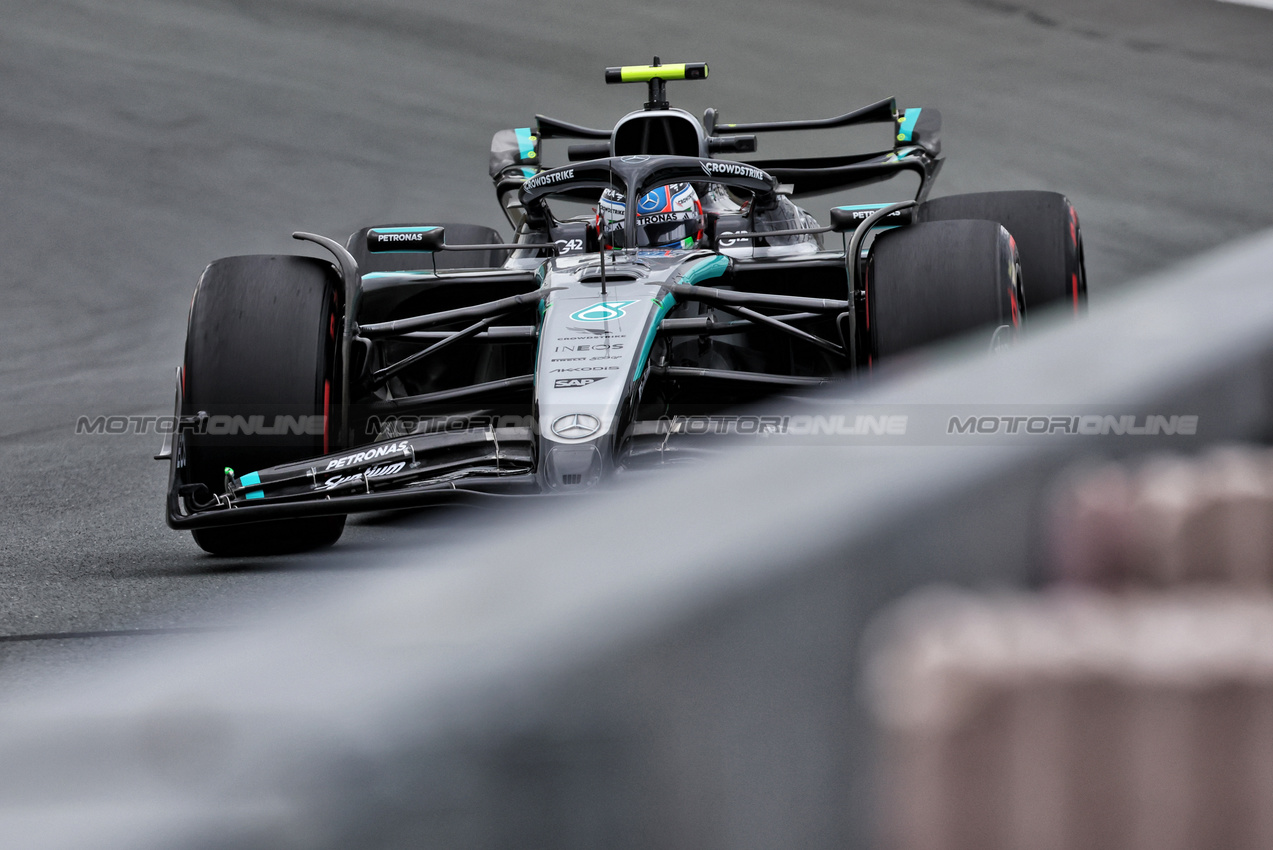 GP OLANDA, Andrea Kimi Antonelli (ITA) Mercedes AMG F1 W16.

29.08.2025. Formula 1 World Championship, Rd 15, Dutch Grand Prix, Zandvoort, Netherlands, Practice Day.

- www.xpbimages.com, EMail: requests@xpbimages.com © Copyright: Bearne / XPB Images