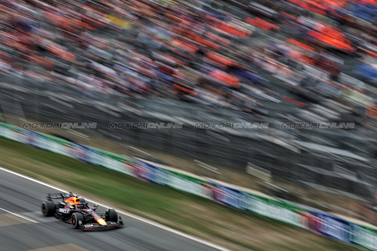 GP OLANDA, Max Verstappen (NLD) Red Bull Racing RB21.

29.08.2025. Formula 1 World Championship, Rd 15, Dutch Grand Prix, Zandvoort, Netherlands, Practice Day.

- www.xpbimages.com, EMail: requests@xpbimages.com © Copyright: Moy / XPB Images