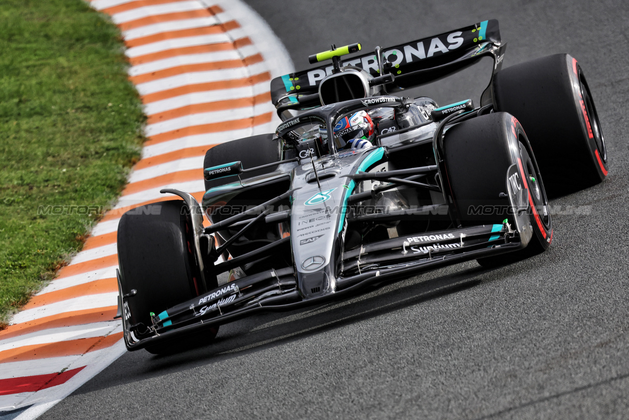 GP OLANDA, Andrea Kimi Antonelli (ITA) Mercedes AMG F1 W16.

29.08.2025. Formula 1 World Championship, Rd 15, Dutch Grand Prix, Zandvoort, Netherlands, Practice Day.

- www.xpbimages.com, EMail: requests@xpbimages.com © Copyright: Bearne / XPB Images