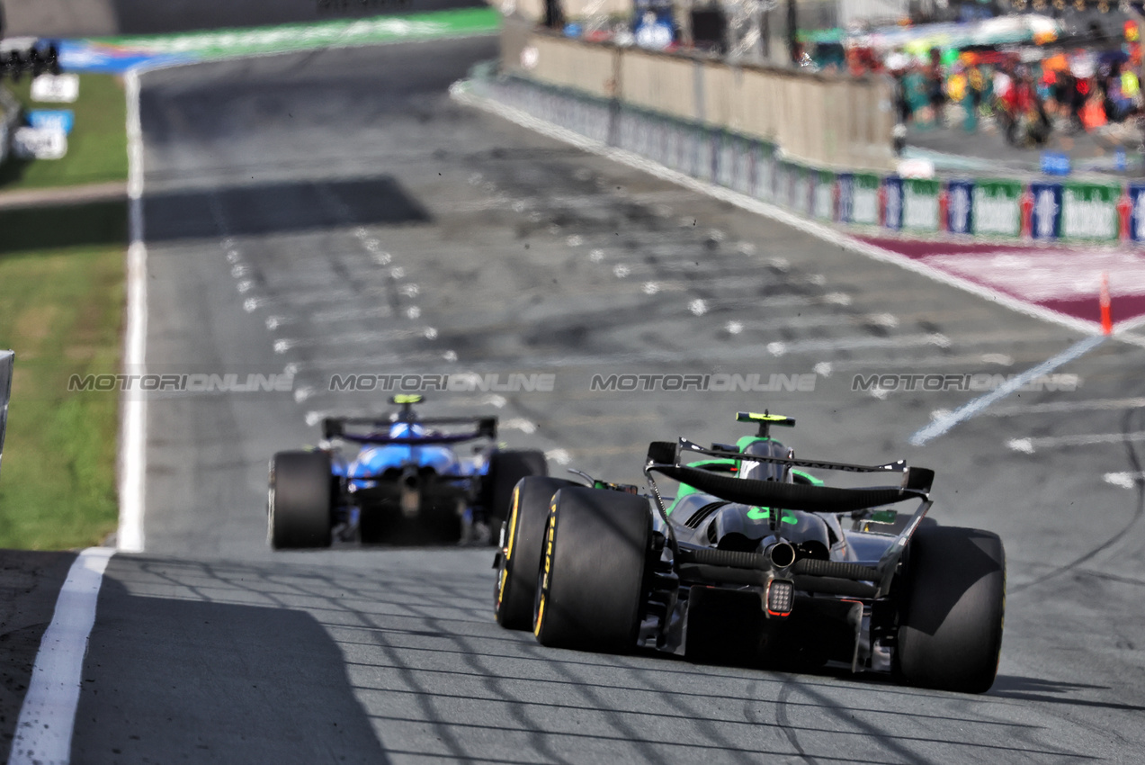 GP OLANDA, Gabriel Bortoleto (BRA) Sauber C45.

29.08.2025. Formula 1 World Championship, Rd 15, Dutch Grand Prix, Zandvoort, Netherlands, Practice Day.

- www.xpbimages.com, EMail: requests@xpbimages.com © Copyright: Bearne / XPB Images