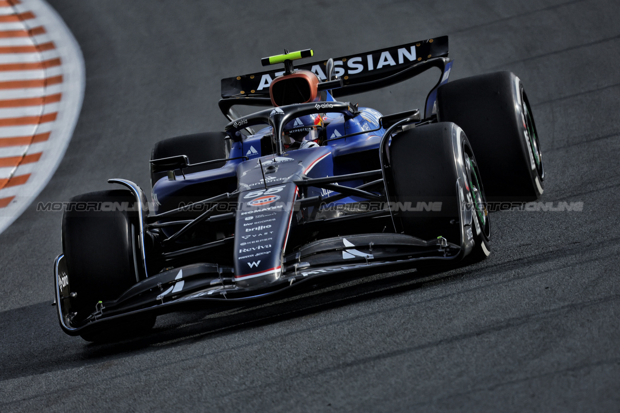 GP OLANDA, Carlos Sainz (ESP) Atlassian Williams Racing FW47.

29.08.2025. Formula 1 World Championship, Rd 15, Dutch Grand Prix, Zandvoort, Netherlands, Practice Day.

- www.xpbimages.com, EMail: requests@xpbimages.com © Copyright: Bearne / XPB Images