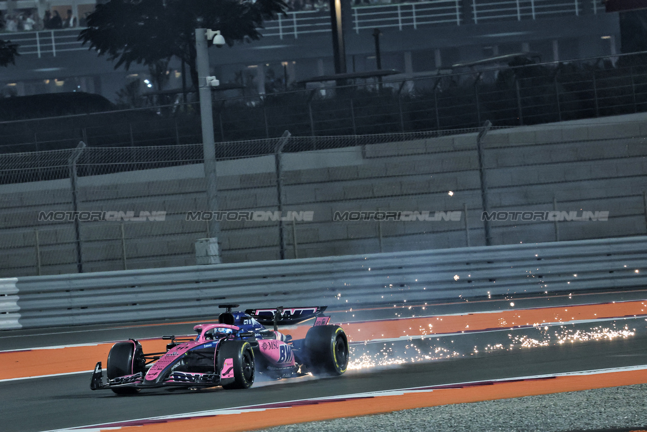 GP QATAR, Pierre Gasly (FRA) Alpine F1 Team A525 with damage after colliding with Nico Hulkenberg (GER) Sauber C45.
30.11.2025. Formula 1 World Championship, Rd 23, Qatar Grand Prix, Doha, Qatar, Gara Day.
- www.xpbimages.com, EMail: requests@xpbimages.com © Copyright: Batchelor / XPB Images