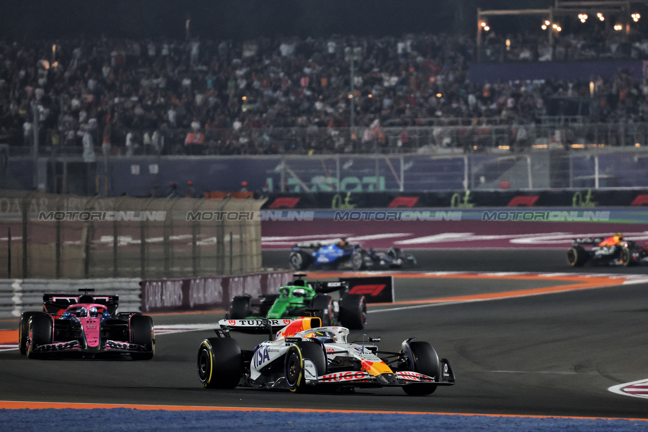 GP QATAR, Isack Hadjar (FRA) Racing Bulls VCARB 02.
30.11.2025. Formula 1 World Championship, Rd 23, Qatar Grand Prix, Doha, Qatar, Gara Day.
- www.xpbimages.com, EMail: requests@xpbimages.com © Copyright: Batchelor / XPB Images