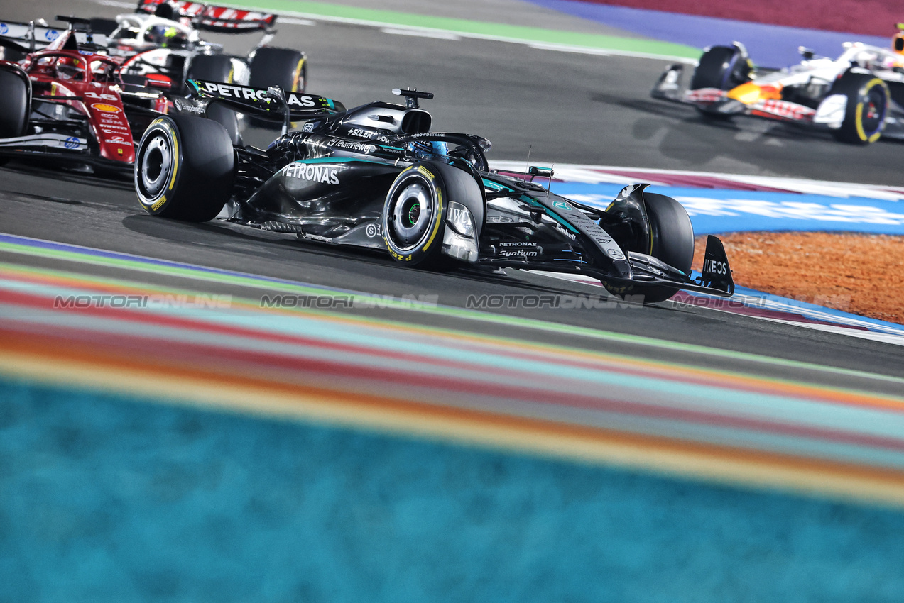 GP QATAR, George Russell (GBR) Mercedes AMG F1 W16.

30.11.2025. Formula 1 World Championship, Rd 23, Qatar Grand Prix, Doha, Qatar, Gara Day.

- www.xpbimages.com, EMail: requests@xpbimages.com © Copyright: Charniaux / XPB Images