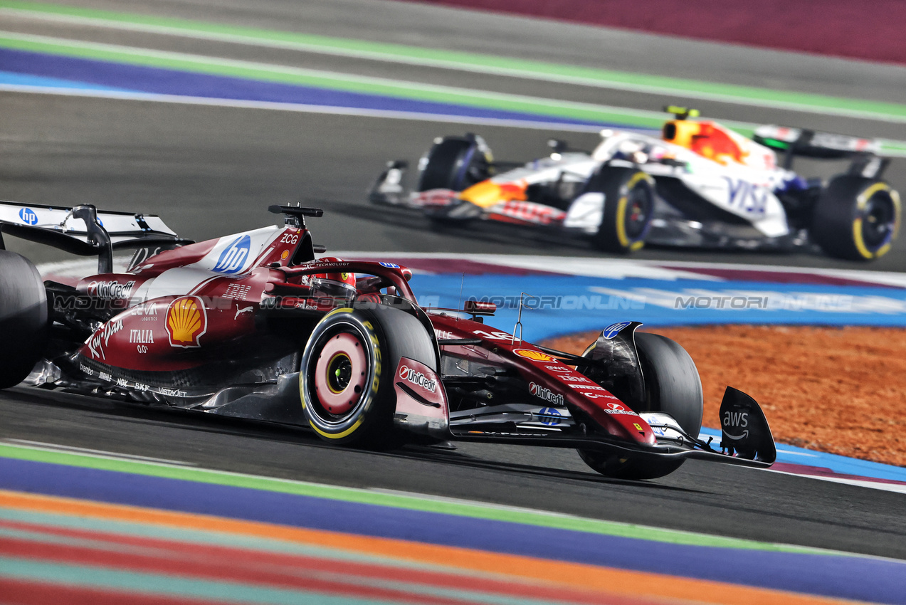 GP QATAR, Charles Leclerc (MON) Ferrari SF-25.

30.11.2025. Formula 1 World Championship, Rd 23, Qatar Grand Prix, Doha, Qatar, Gara Day.

- www.xpbimages.com, EMail: requests@xpbimages.com © Copyright: Charniaux / XPB Images