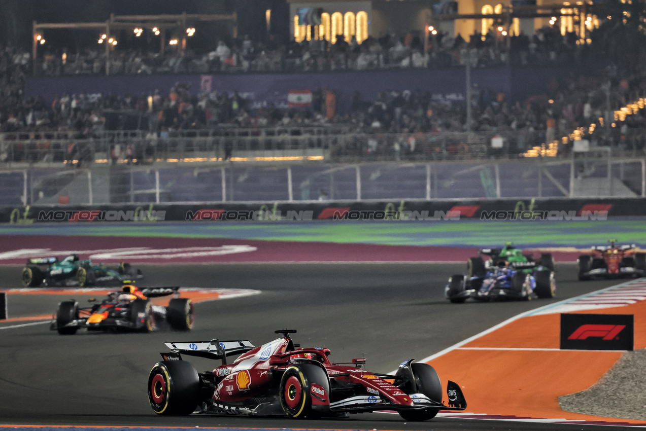 GP QATAR, Charles Leclerc (MON) Ferrari SF-25.

30.11.2025. Formula 1 World Championship, Rd 23, Qatar Grand Prix, Doha, Qatar, Gara Day.

- www.xpbimages.com, EMail: requests@xpbimages.com © Copyright: Batchelor / XPB Images