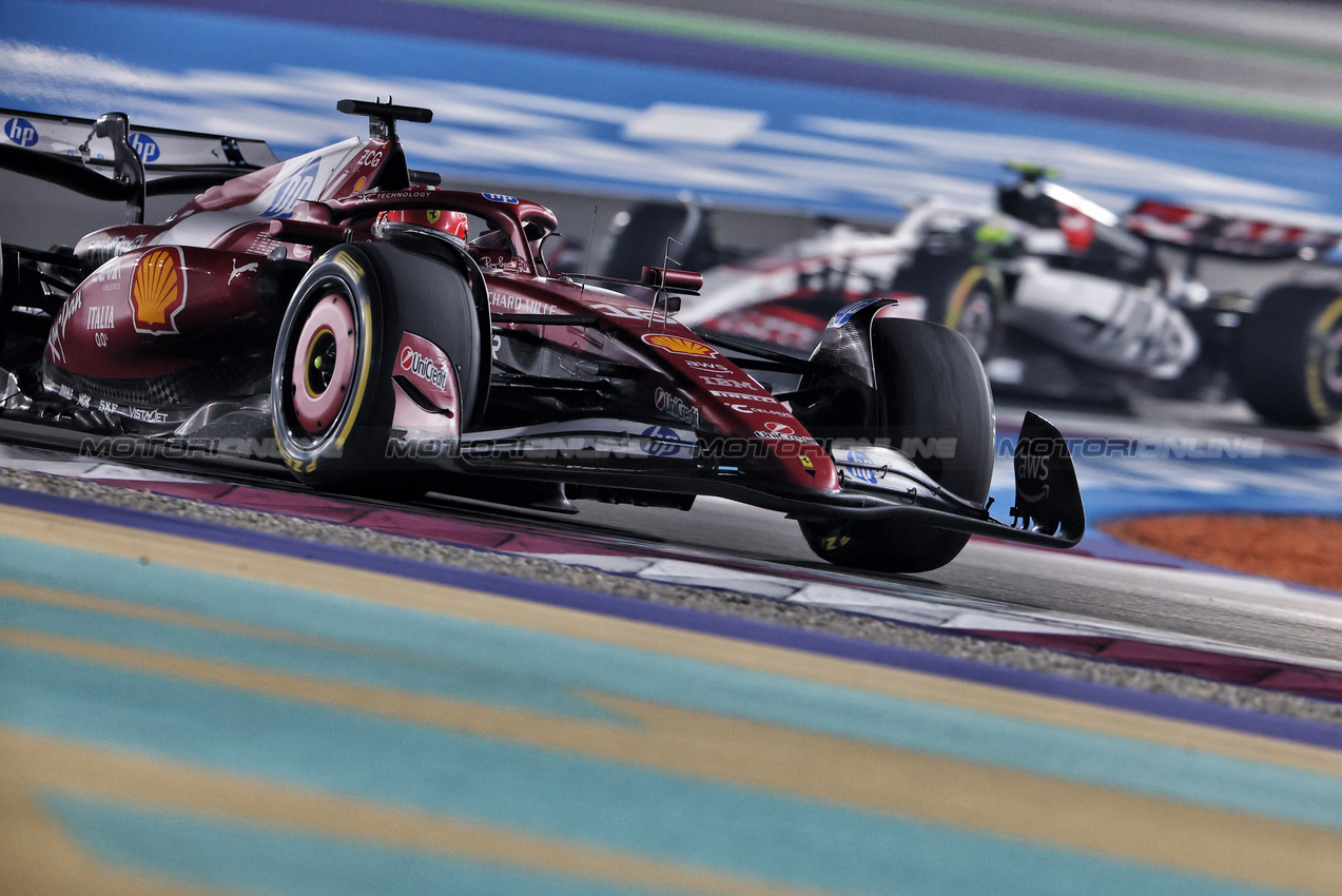 GP QATAR, Charles Leclerc (MON) Ferrari SF-25.
30.11.2025. Formula 1 World Championship, Rd 23, Qatar Grand Prix, Doha, Qatar, Gara Day.
- www.xpbimages.com, EMail: requests@xpbimages.com © Copyright: Charniaux / XPB Images