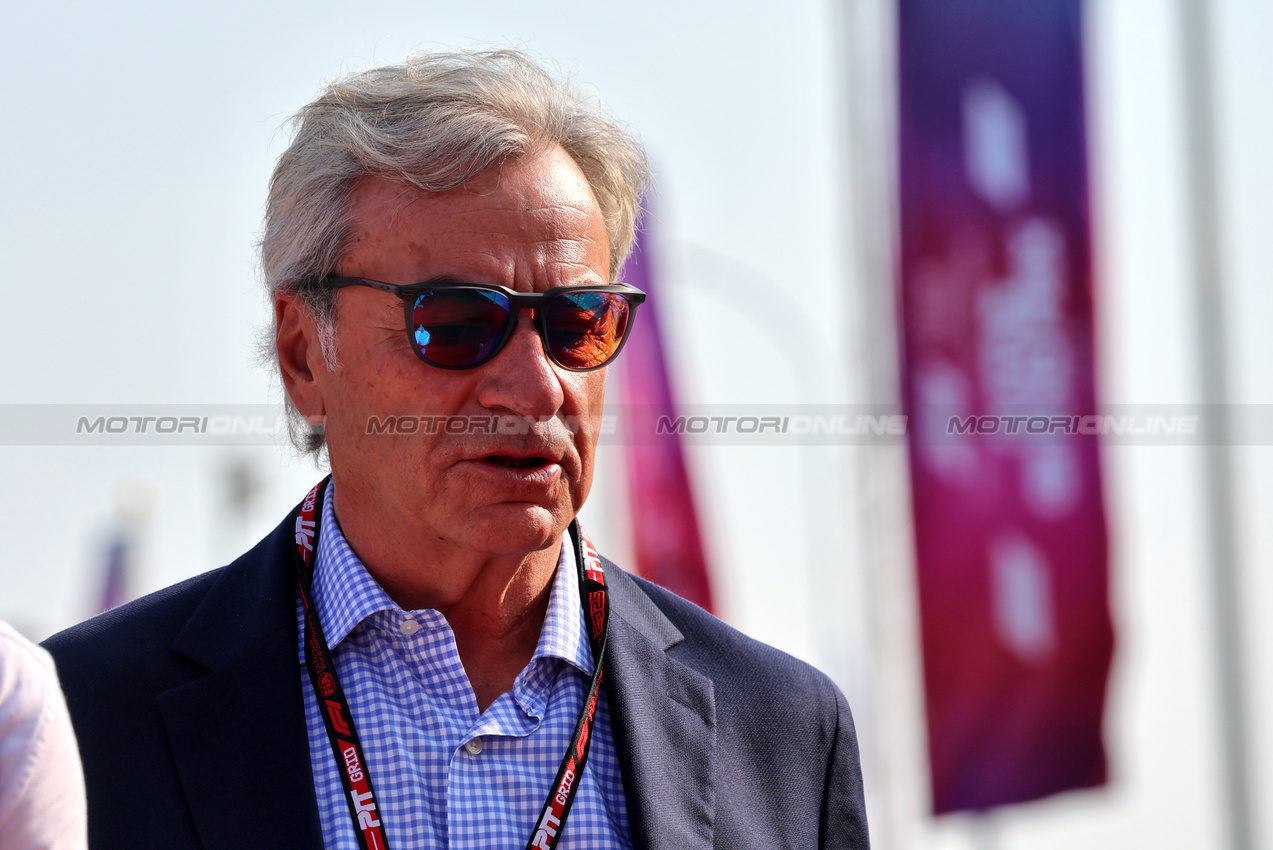 GP QATAR, Carlos Sainz (ESP).
30.11.2025. Formula 1 World Championship, Rd 23, Qatar Grand Prix, Doha, Qatar, Gara Day.
- www.xpbimages.com, EMail: requests@xpbimages.com © Copyright: Batchelor / XPB Images