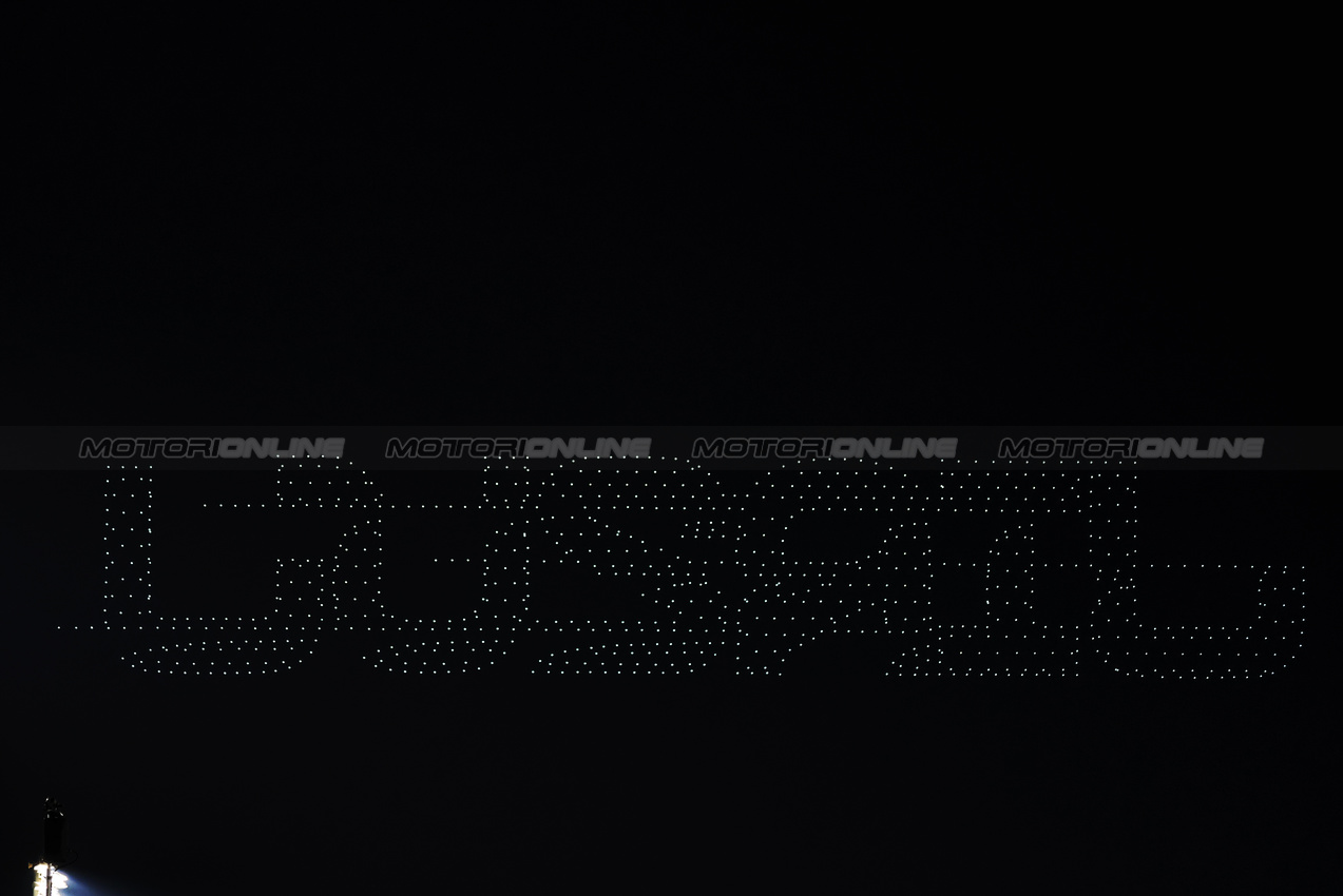 GP QATAR, Circuit Atmosfera - Drone display.

30.11.2025. Formula 1 World Championship, Rd 23, Qatar Grand Prix, Doha, Qatar, Gara Day.

- www.xpbimages.com, EMail: requests@xpbimages.com © Copyright: Moy / XPB Images