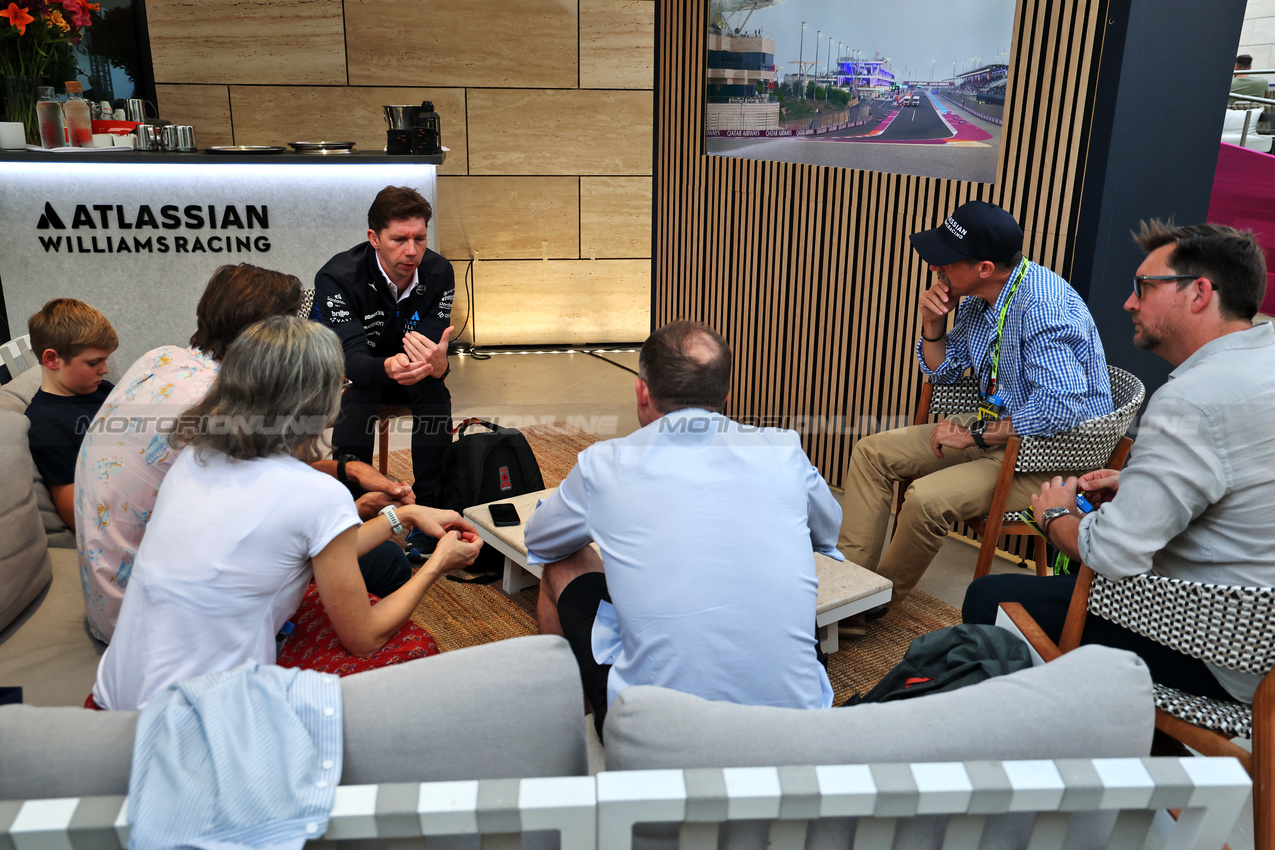 GP QATAR, James Vowles (GBR) Atlassian Williams Racing Team Principal.

30.11.2025. Formula 1 World Championship, Rd 23, Qatar Grand Prix, Doha, Qatar, Gara Day.

- www.xpbimages.com, EMail: requests@xpbimages.com © Copyright: Batchelor / XPB Images