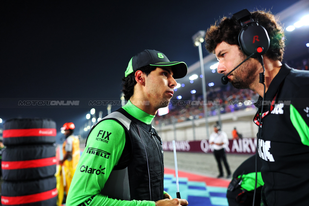 GP QATAR, Gabriel Bortoleto (BRA) Sauber on the grid.
30.11.2025. Formula 1 World Championship, Rd 23, Qatar Grand Prix, Doha, Qatar, Gara Day.
- www.xpbimages.com, EMail: requests@xpbimages.com © Copyright: Charniaux / XPB Images