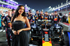 GP QATAR, Maya Jama (GBR) TV Host e Radio DJ with Red Bull Racing on the grid.
30.11.2025. Formula 1 World Championship, Rd 23, Qatar Grand Prix, Doha, Qatar, Gara Day.
- www.xpbimages.com, EMail: requests@xpbimages.com © Copyright: Moy / XPB Images