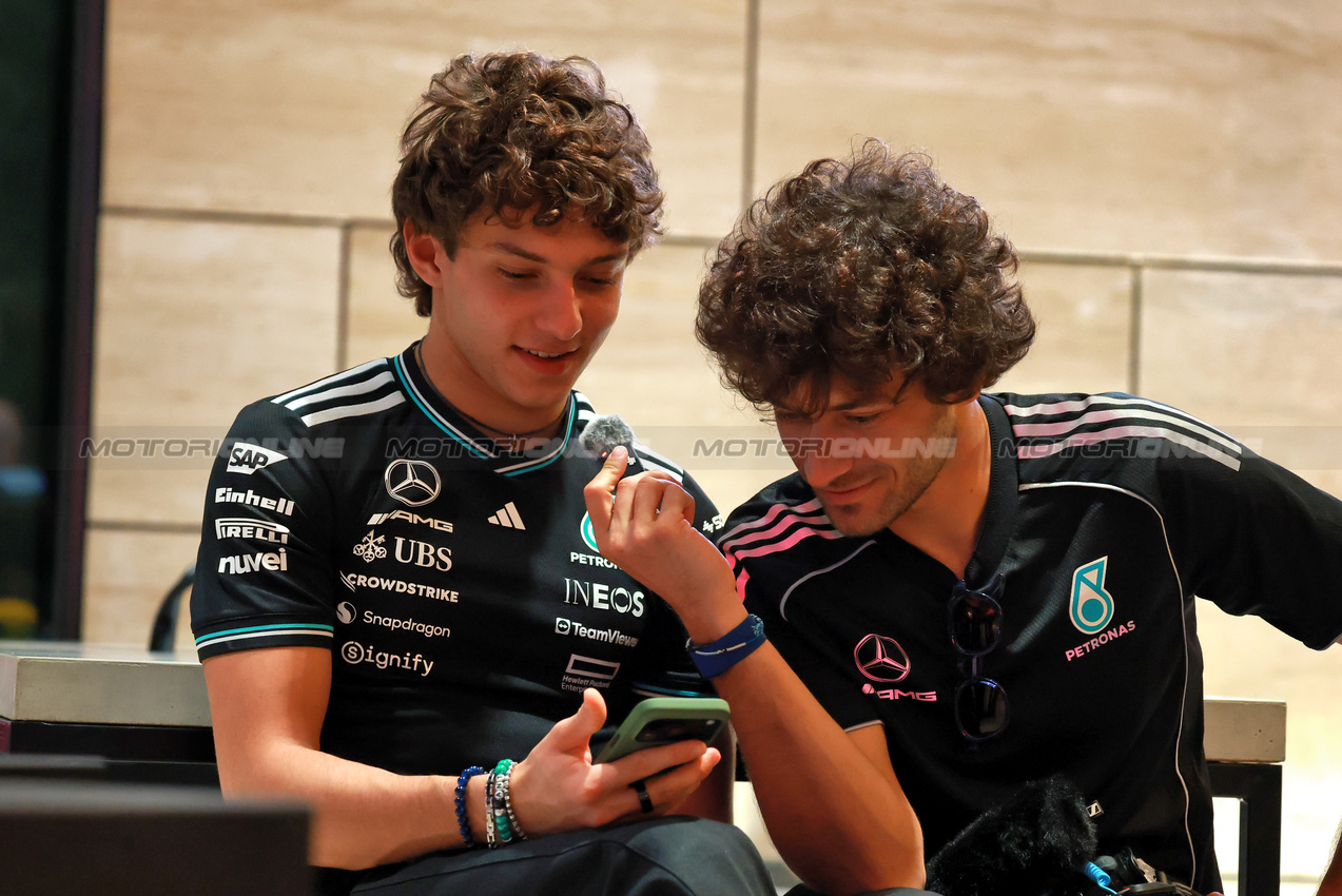 GP QATAR, Andrea Kimi Antonelli (ITA) Mercedes AMG F1 (Left).

27.11.2025. Formula 1 World Championship, Rd 23, Qatar Grand Prix, Doha, Qatar, Preparation Day.

- www.xpbimages.com, EMail: requests@xpbimages.com © Copyright: Moy / XPB Images