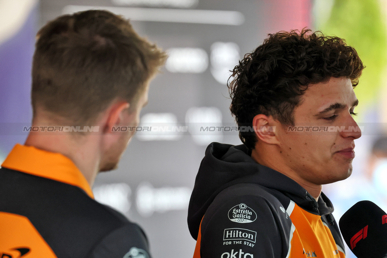 GP QATAR, Lando Norris (GBR) McLaren.

27.11.2025. Formula 1 World Championship, Rd 23, Qatar Grand Prix, Doha, Qatar, Preparation Day.

- www.xpbimages.com, EMail: requests@xpbimages.com © Copyright: Batchelor / XPB Images
