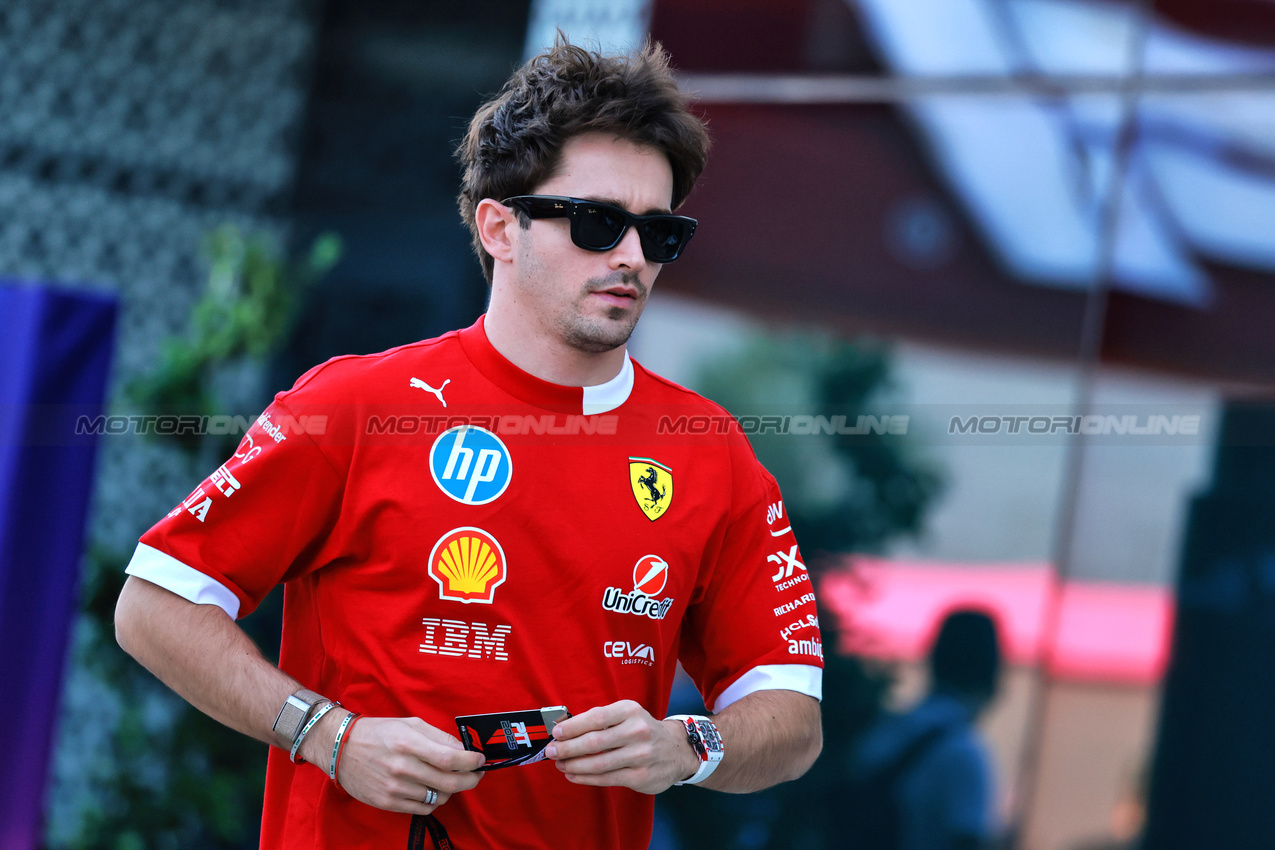 GP QATAR, Charles Leclerc (MON) Ferrari.

27.11.2025. Formula 1 World Championship, Rd 23, Qatar Grand Prix, Doha, Qatar, Preparation Day.

- www.xpbimages.com, EMail: requests@xpbimages.com © Copyright: Moy / XPB Images