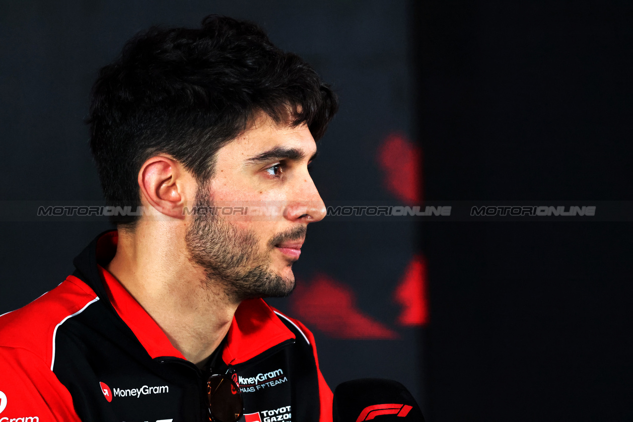 GP QATAR, Esteban Ocon (FRA) Haas F1 Team.

27.11.2025. Formula 1 World Championship, Rd 23, Qatar Grand Prix, Doha, Qatar, Preparation Day.

- www.xpbimages.com, EMail: requests@xpbimages.com © Copyright: Batchelor / XPB Images
