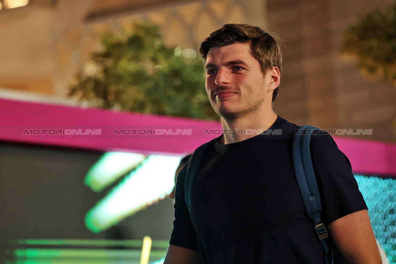 GP QATAR, Max Verstappen (NLD) Red Bull Racing.

27.11.2025. Formula 1 World Championship, Rd 23, Qatar Grand Prix, Doha, Qatar, Preparation Day.

- www.xpbimages.com, EMail: requests@xpbimages.com © Copyright: Batchelor / XPB Images