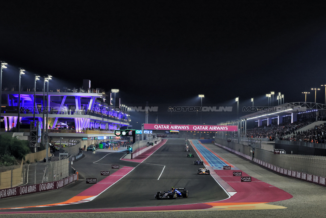 GP QATAR, Carlos Sainz (ESP) Atlassian Williams Racing FW47.

29.11.2025. Formula 1 World Championship, Rd 23, Qatar Grand Prix, Doha, Qatar, Sprint e Qualifiche Day.

- www.xpbimages.com, EMail: requests@xpbimages.com © Copyright: Moy / XPB Images