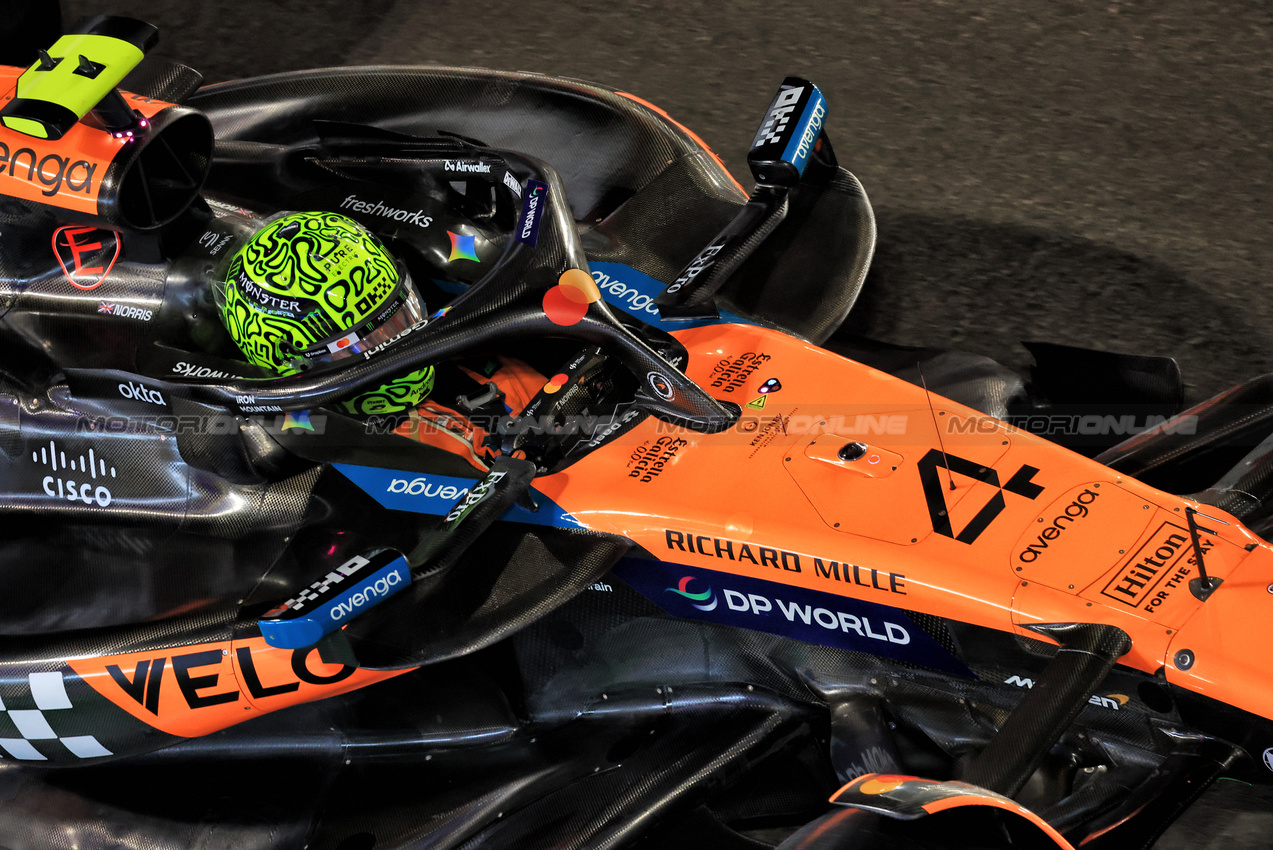 GP QATAR, Lando Norris (GBR) McLaren MCL39.

29.11.2025. Formula 1 World Championship, Rd 23, Qatar Grand Prix, Doha, Qatar, Sprint e Qualifiche Day.

- www.xpbimages.com, EMail: requests@xpbimages.com © Copyright: Moy / XPB Images