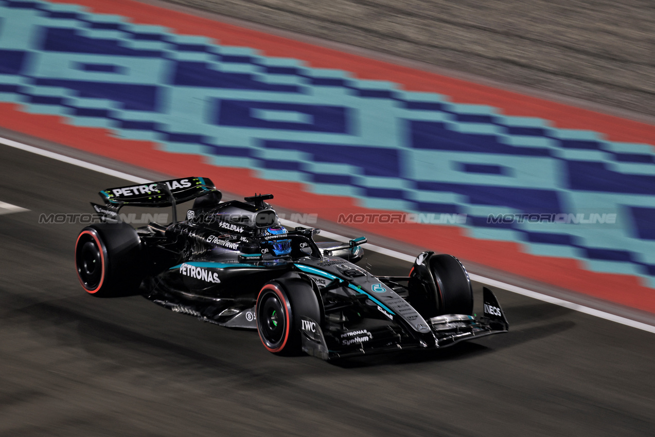 GP QATAR, George Russell (GBR) Mercedes AMG F1 W16.

29.11.2025. Formula 1 World Championship, Rd 23, Qatar Grand Prix, Doha, Qatar, Sprint e Qualifiche Day.

- www.xpbimages.com, EMail: requests@xpbimages.com © Copyright: Moy / XPB Images