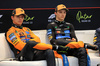 GP QATAR, (L to R): Lando Norris (GBR) McLaren e Oscar Piastri (AUS) McLaren in the post qualifying FIA Press Conference.

29.11.2025. Formula 1 World Championship, Rd 23, Qatar Grand Prix, Doha, Qatar, Sprint e Qualifiche Day.

- www.xpbimages.com, EMail: requests@xpbimages.com © Copyright: Moy / XPB Images