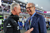 GP QATAR, Jonathan Wheatley (GBR) Sauber Team Principal (Left) on the grid.
29.11.2025. Formula 1 World Championship, Rd 23, Qatar Grand Prix, Doha, Qatar, Sprint e Qualifiche Day.
- www.xpbimages.com, EMail: requests@xpbimages.com © Copyright: Batchelor / XPB Images