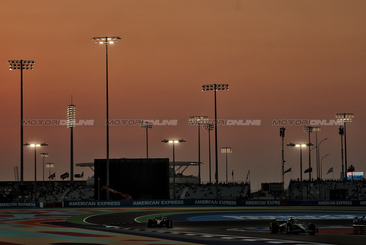 GP QATAR, Lance Stroll (CDN) Aston Martin F1 Team AMR25.
28.11.2025 Formula 1 World Championship, Rd 23, Qatar Grand Prix, Doha, Qatar, Sprint Qualifiche Day.
- www.xpbimages.com, EMail: requests@xpbimages.com © Copyright: Charniaux / XPB Images