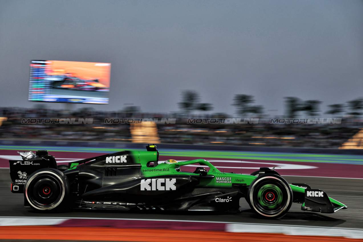 GP QATAR, Gabriel Bortoleto (BRA) Sauber C45.

28.11.2025 Formula 1 World Championship, Rd 23, Qatar Grand Prix, Doha, Qatar, Sprint Qualifiche Day.

- www.xpbimages.com, EMail: requests@xpbimages.com © Copyright: Batchelor / XPB Images