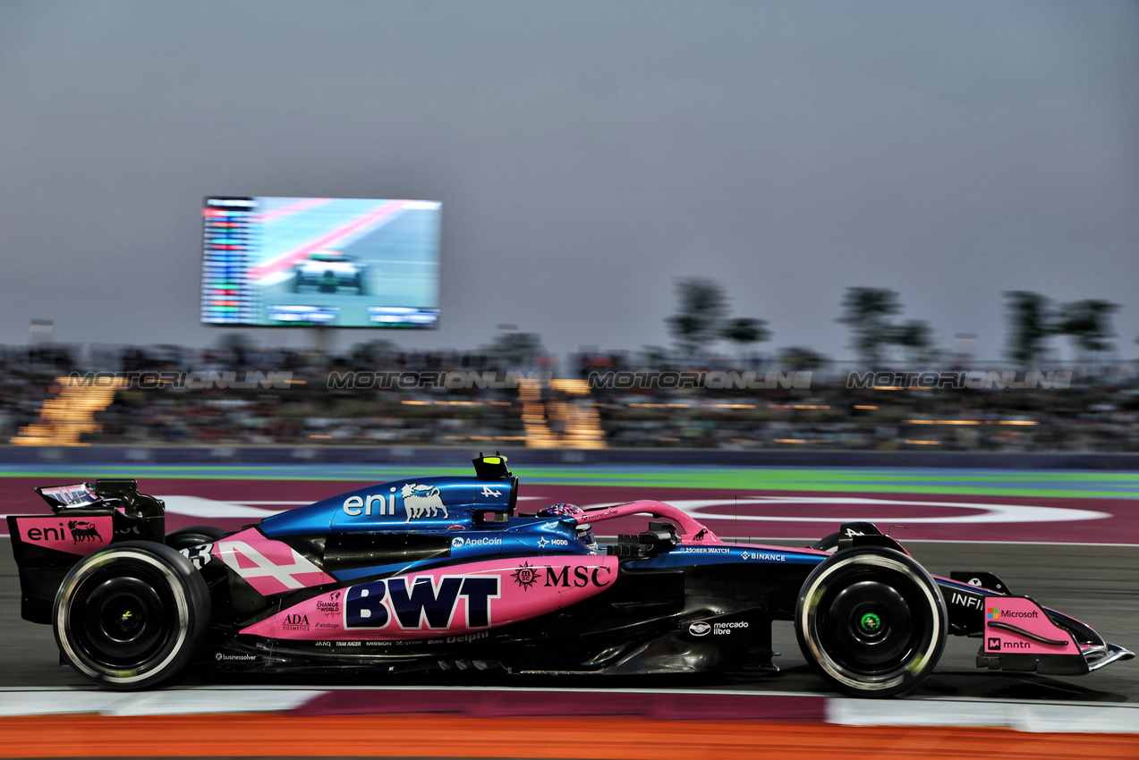 GP QATAR, Franco Colapinto (ARG) Alpine F1 Team A525.

28.11.2025 Formula 1 World Championship, Rd 23, Qatar Grand Prix, Doha, Qatar, Sprint Qualifiche Day.

- www.xpbimages.com, EMail: requests@xpbimages.com © Copyright: Batchelor / XPB Images