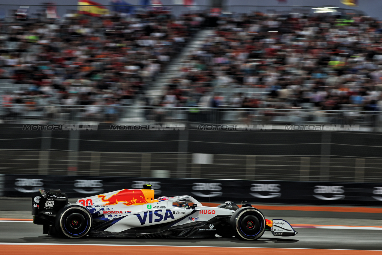 GP QATAR, Liam Lawson (NZL) Racing Bulls VCARB 02.

28.11.2025 Formula 1 World Championship, Rd 23, Qatar Grand Prix, Doha, Qatar, Sprint Qualifiche Day.

- www.xpbimages.com, EMail: requests@xpbimages.com © Copyright: Batchelor / XPB Images