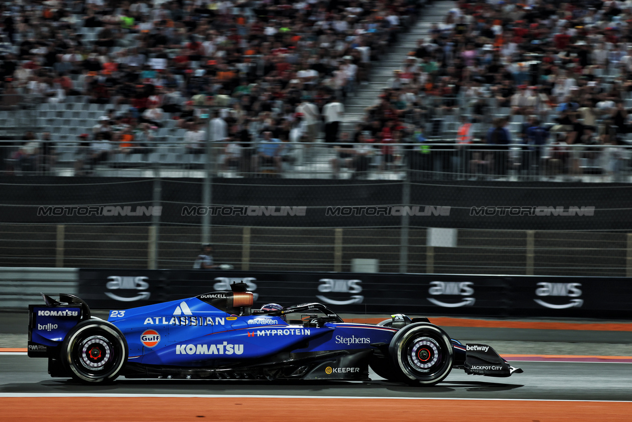 GP QATAR, Alexander Albon (THA) Atlassian Williams Racing FW47.

28.11.2025 Formula 1 World Championship, Rd 23, Qatar Grand Prix, Doha, Qatar, Sprint Qualifiche Day.

- www.xpbimages.com, EMail: requests@xpbimages.com © Copyright: Batchelor / XPB Images