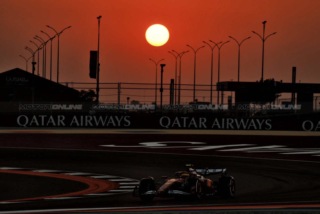 GP QATAR, Lewis Hamilton (GBR) Ferrari SF-25.
28.11.2025 Formula 1 World Championship, Rd 23, Qatar Grand Prix, Doha, Qatar, Sprint Qualifiche Day.
- www.xpbimages.com, EMail: requests@xpbimages.com © Copyright: Moy / XPB Images