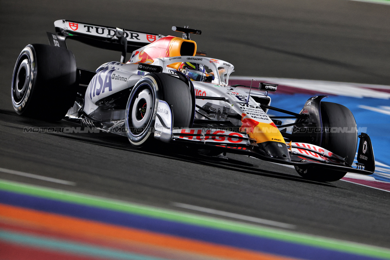 GP QATAR, Isack Hadjar (FRA) Racing Bulls VCARB 02.
28.11.2025 Formula 1 World Championship, Rd 23, Qatar Grand Prix, Doha, Qatar, Sprint Qualifiche Day.
- www.xpbimages.com, EMail: requests@xpbimages.com © Copyright: Charniaux / XPB Images