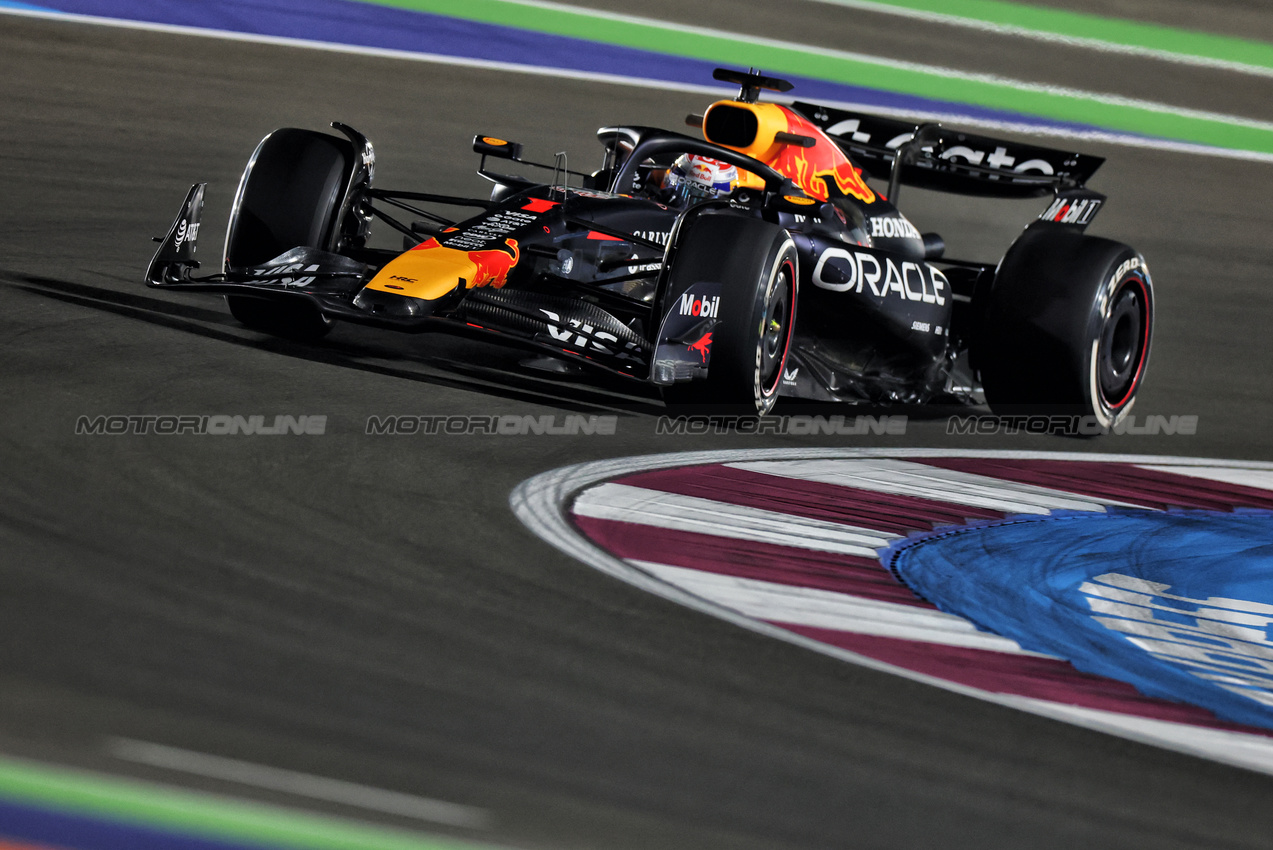 GP QATAR, Max Verstappen (NLD) Red Bull Racing RB21.

28.11.2025 Formula 1 World Championship, Rd 23, Qatar Grand Prix, Doha, Qatar, Sprint Qualifiche Day.

- www.xpbimages.com, EMail: requests@xpbimages.com © Copyright: Charniaux / XPB Images