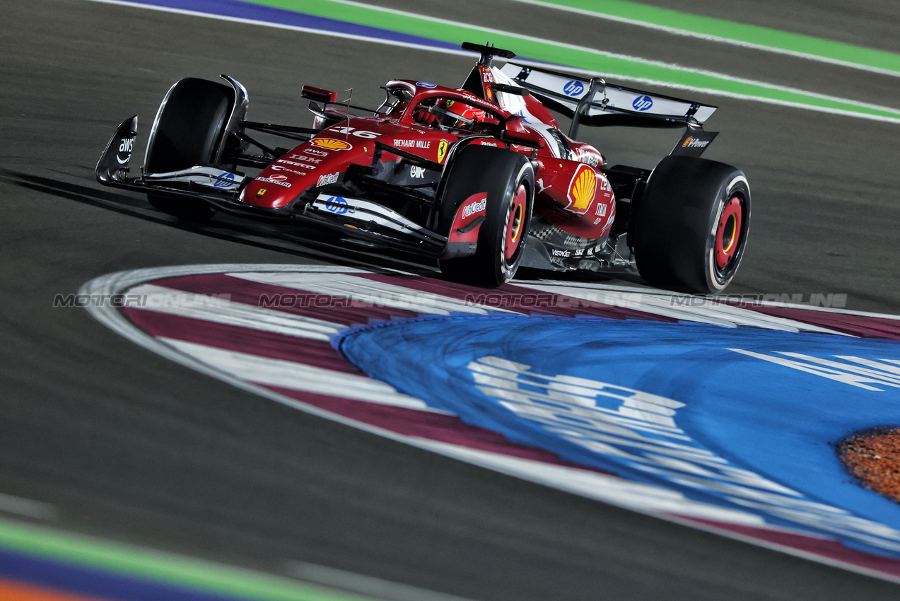 GP QATAR, Charles Leclerc (MON) Ferrari SF-25.
28.11.2025 Formula 1 World Championship, Rd 23, Qatar Grand Prix, Doha, Qatar, Sprint Qualifiche Day.
- www.xpbimages.com, EMail: requests@xpbimages.com © Copyright: Charniaux / XPB Images