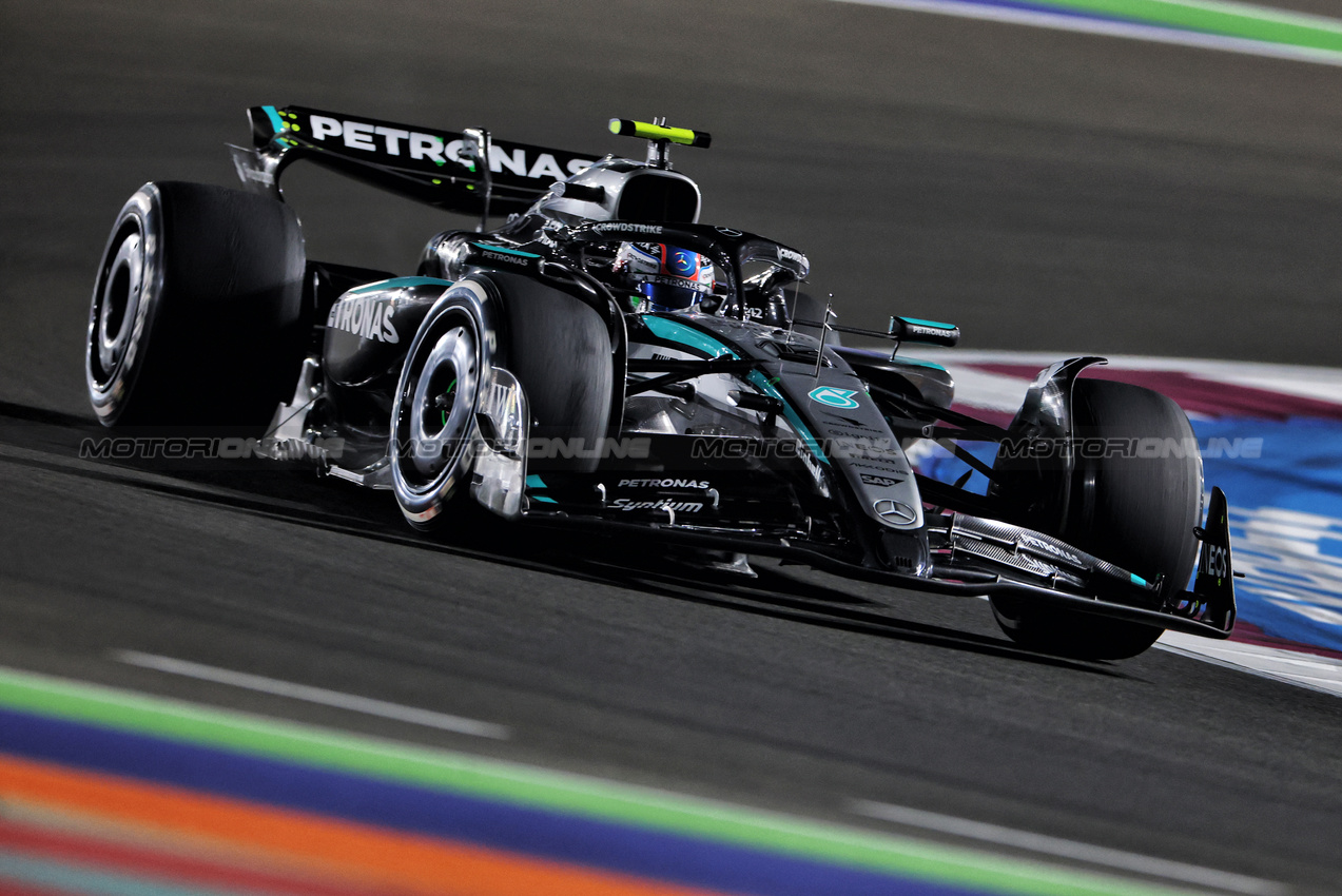 GP QATAR, Andrea Kimi Antonelli (ITA) Mercedes AMG F1 W16.

28.11.2025 Formula 1 World Championship, Rd 23, Qatar Grand Prix, Doha, Qatar, Sprint Qualifiche Day.

- www.xpbimages.com, EMail: requests@xpbimages.com © Copyright: Charniaux / XPB Images