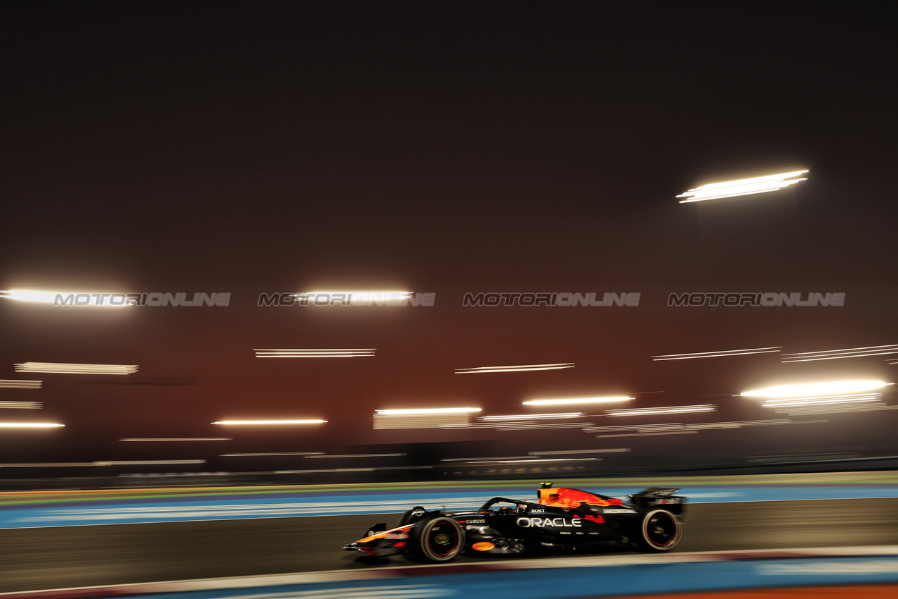 GP QATAR, Yuki Tsunoda (JPN) Red Bull Racing RB21.
28.11.2025 Formula 1 World Championship, Rd 23, Qatar Grand Prix, Doha, Qatar, Sprint Qualifiche Day.
- www.xpbimages.com, EMail: requests@xpbimages.com © Copyright: Moy / XPB Images