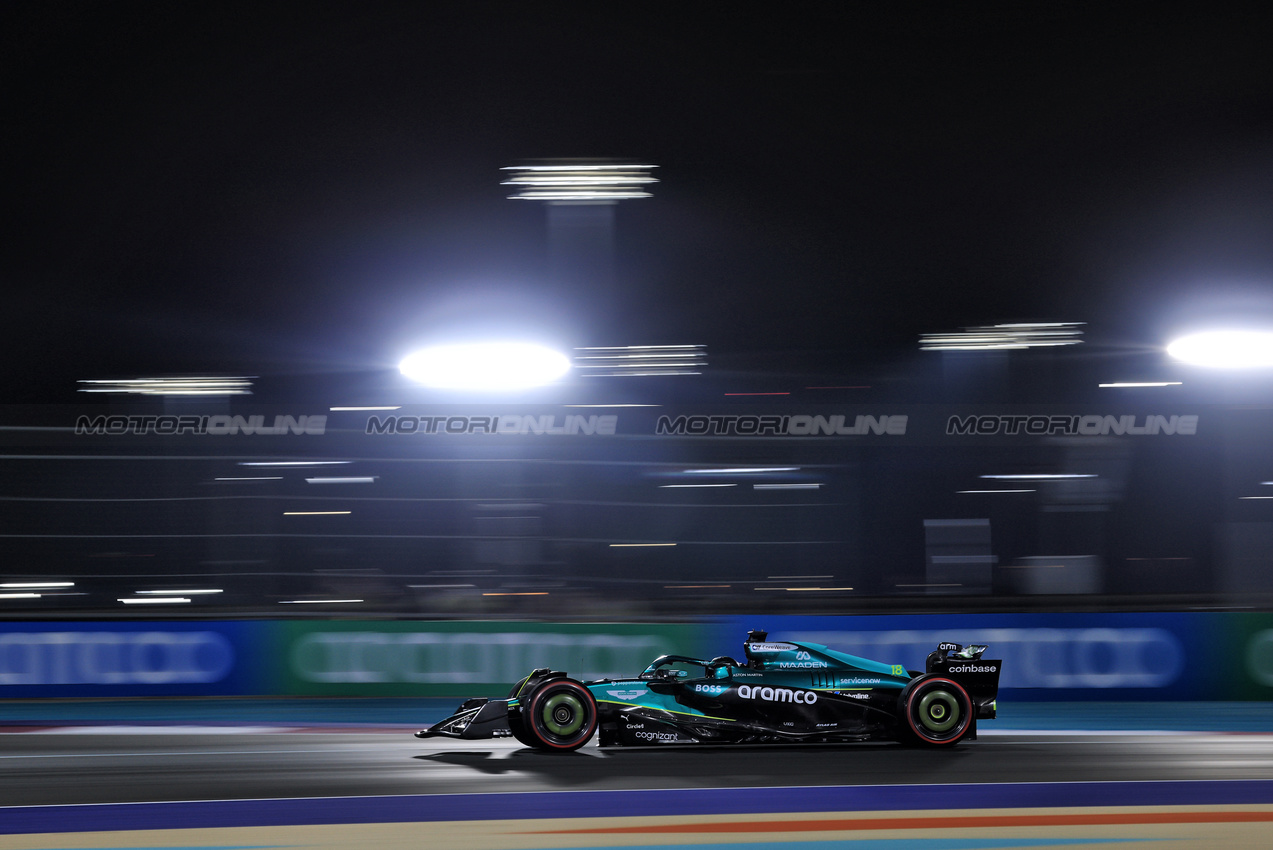 GP QATAR, Lance Stroll (CDN) Aston Martin F1 Team AMR25.
28.11.2025 Formula 1 World Championship, Rd 23, Qatar Grand Prix, Doha, Qatar, Sprint Qualifiche Day.
- www.xpbimages.com, EMail: requests@xpbimages.com © Copyright: Moy / XPB Images