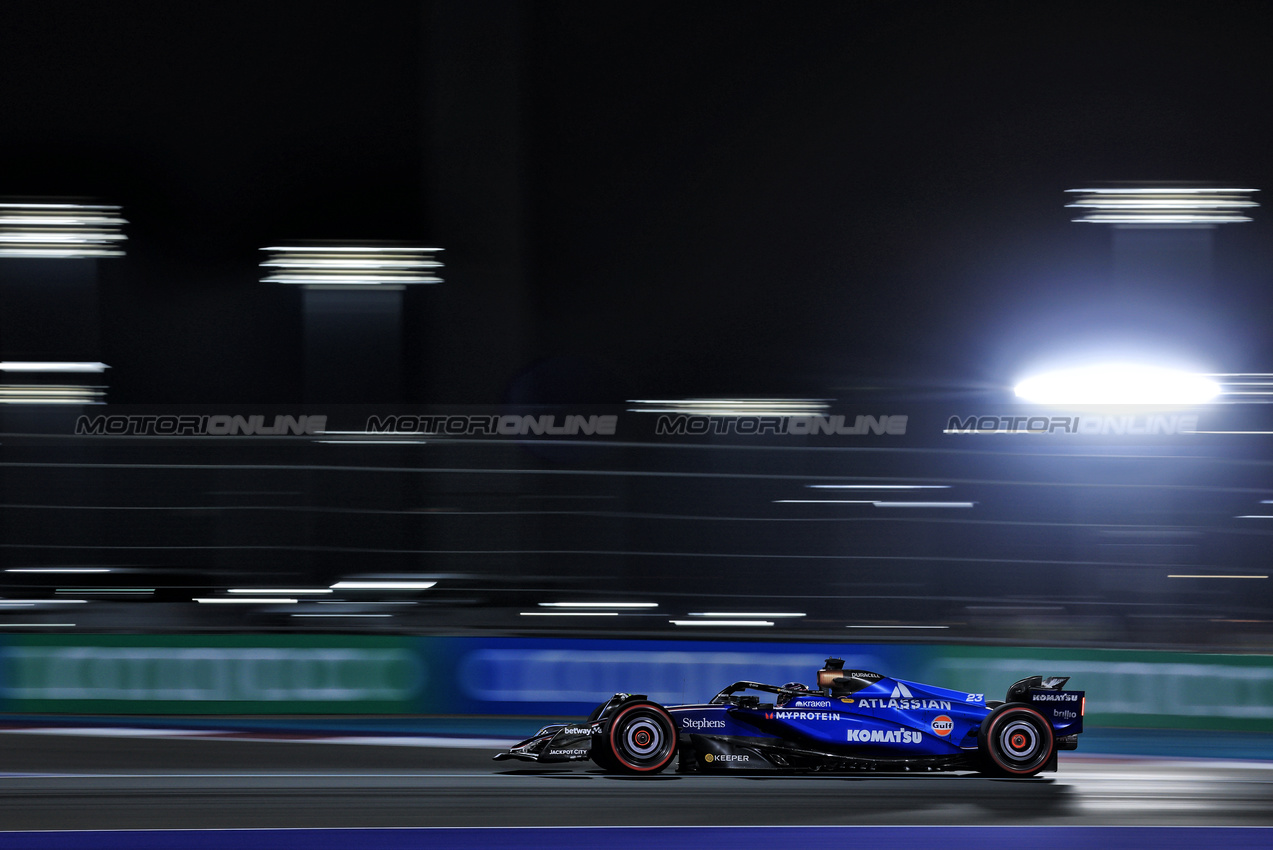 GP QATAR, Alexander Albon (THA) Atlassian Williams Racing FW47.

28.11.2025 Formula 1 World Championship, Rd 23, Qatar Grand Prix, Doha, Qatar, Sprint Qualifiche Day.

- www.xpbimages.com, EMail: requests@xpbimages.com © Copyright: Moy / XPB Images