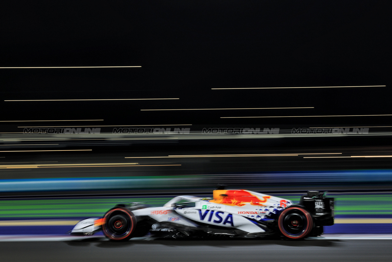 GP QATAR, Isack Hadjar (FRA) Racing Bulls VCARB 02.

28.11.2025 Formula 1 World Championship, Rd 23, Qatar Grand Prix, Doha, Qatar, Sprint Qualifiche Day.

- www.xpbimages.com, EMail: requests@xpbimages.com © Copyright: Moy / XPB Images