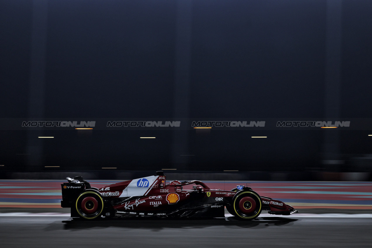 GP QATAR, Charles Leclerc (MON) Ferrari SF-25.
28.11.2025 Formula 1 World Championship, Rd 23, Qatar Grand Prix, Doha, Qatar, Sprint Qualifiche Day.
- www.xpbimages.com, EMail: requests@xpbimages.com © Copyright: Charniaux / XPB Images