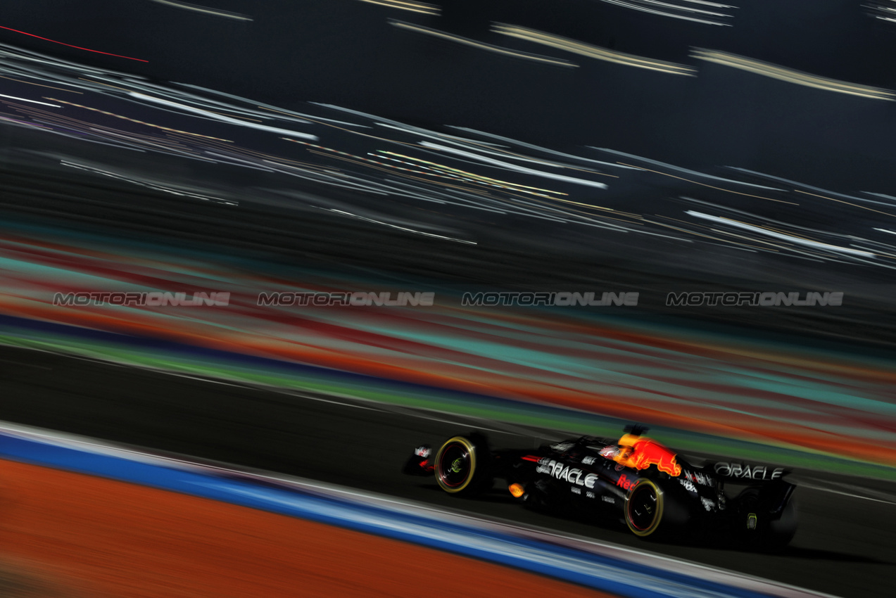 GP QATAR, Max Verstappen (NLD) Red Bull Racing RB21.

28.11.2025 Formula 1 World Championship, Rd 23, Qatar Grand Prix, Doha, Qatar, Sprint Qualifiche Day.

- www.xpbimages.com, EMail: requests@xpbimages.com © Copyright: Charniaux / XPB Images