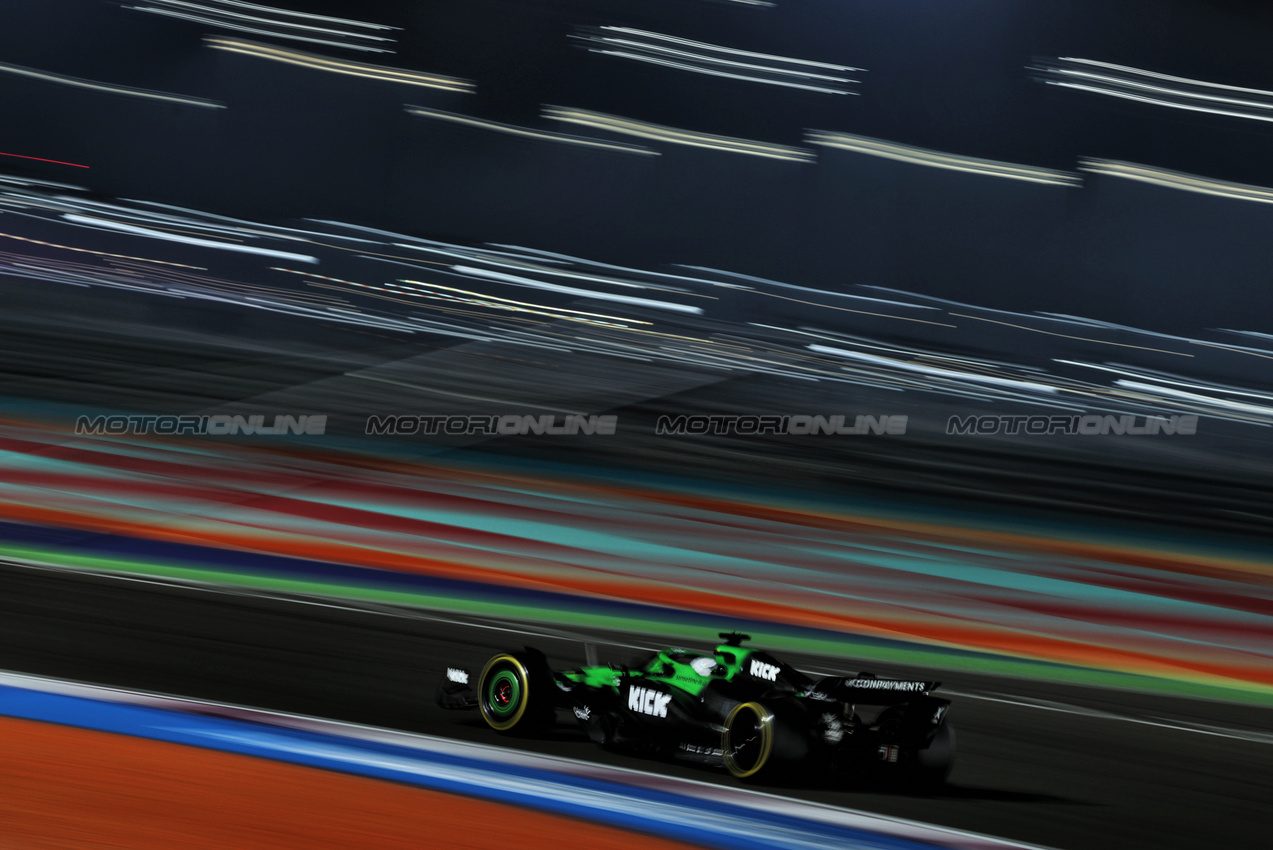 GP QATAR, Nico Hulkenberg (GER) Sauber C45.

28.11.2025 Formula 1 World Championship, Rd 23, Qatar Grand Prix, Doha, Qatar, Sprint Qualifiche Day.

- www.xpbimages.com, EMail: requests@xpbimages.com © Copyright: Charniaux / XPB Images