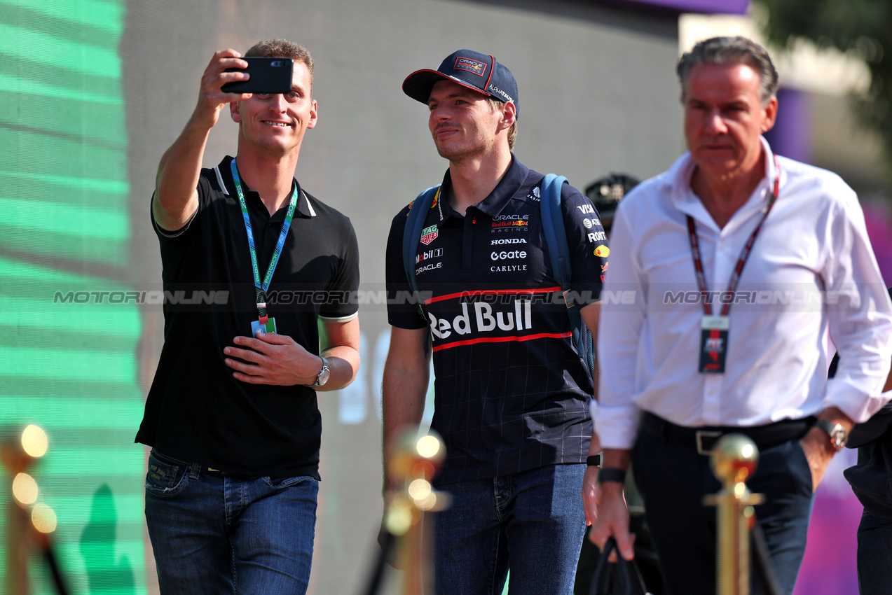 GP QATAR, Max Verstappen (NLD) Red Bull Racing.
28.11.2025 Formula 1 World Championship, Rd 23, Qatar Grand Prix, Doha, Qatar, Sprint Qualifiche Day.
- www.xpbimages.com, EMail: requests@xpbimages.com © Copyright: Charniaux / XPB Images