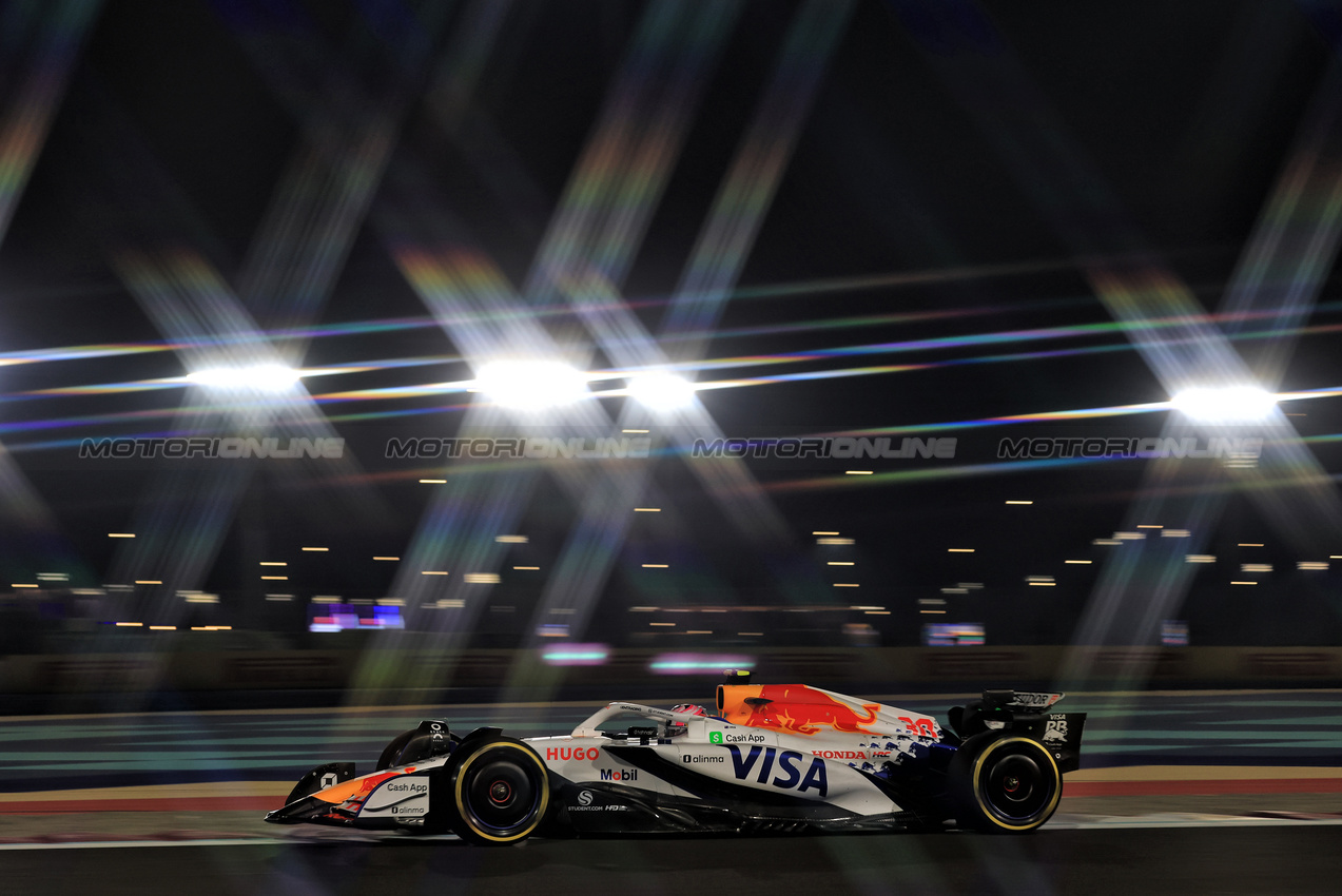 GP QATAR, Liam Lawson (NZL) Racing Bulls VCARB 02.

28.11.2025 Formula 1 World Championship, Rd 23, Qatar Grand Prix, Doha, Qatar, Sprint Qualifiche Day.

- www.xpbimages.com, EMail: requests@xpbimages.com © Copyright: Moy / XPB Images