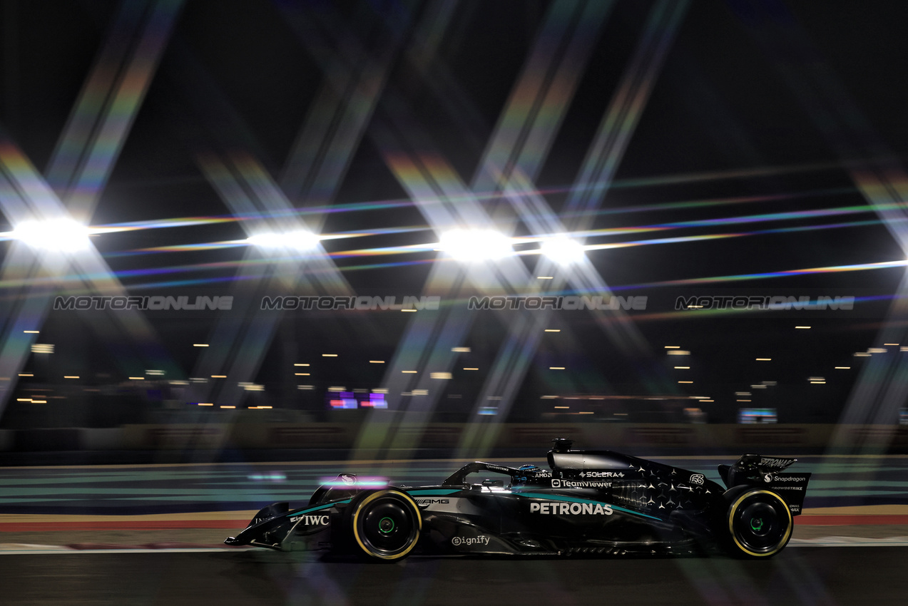 GP QATAR, George Russell (GBR) Mercedes AMG F1 W16.

28.11.2025 Formula 1 World Championship, Rd 23, Qatar Grand Prix, Doha, Qatar, Sprint Qualifiche Day.

- www.xpbimages.com, EMail: requests@xpbimages.com © Copyright: Moy / XPB Images