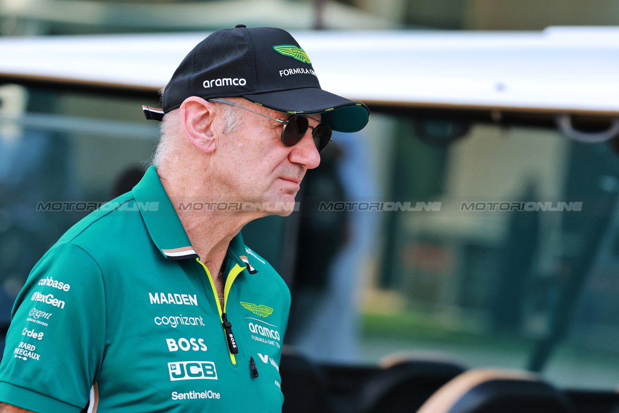 GP QATAR, Adrian Newey (GBR) Aston Martin F1 Team Managing Technical Partner.
28.11.2025 Formula 1 World Championship, Rd 23, Qatar Grand Prix, Doha, Qatar, Sprint Qualifiche Day.
- www.xpbimages.com, EMail: requests@xpbimages.com © Copyright: Moy / XPB Images