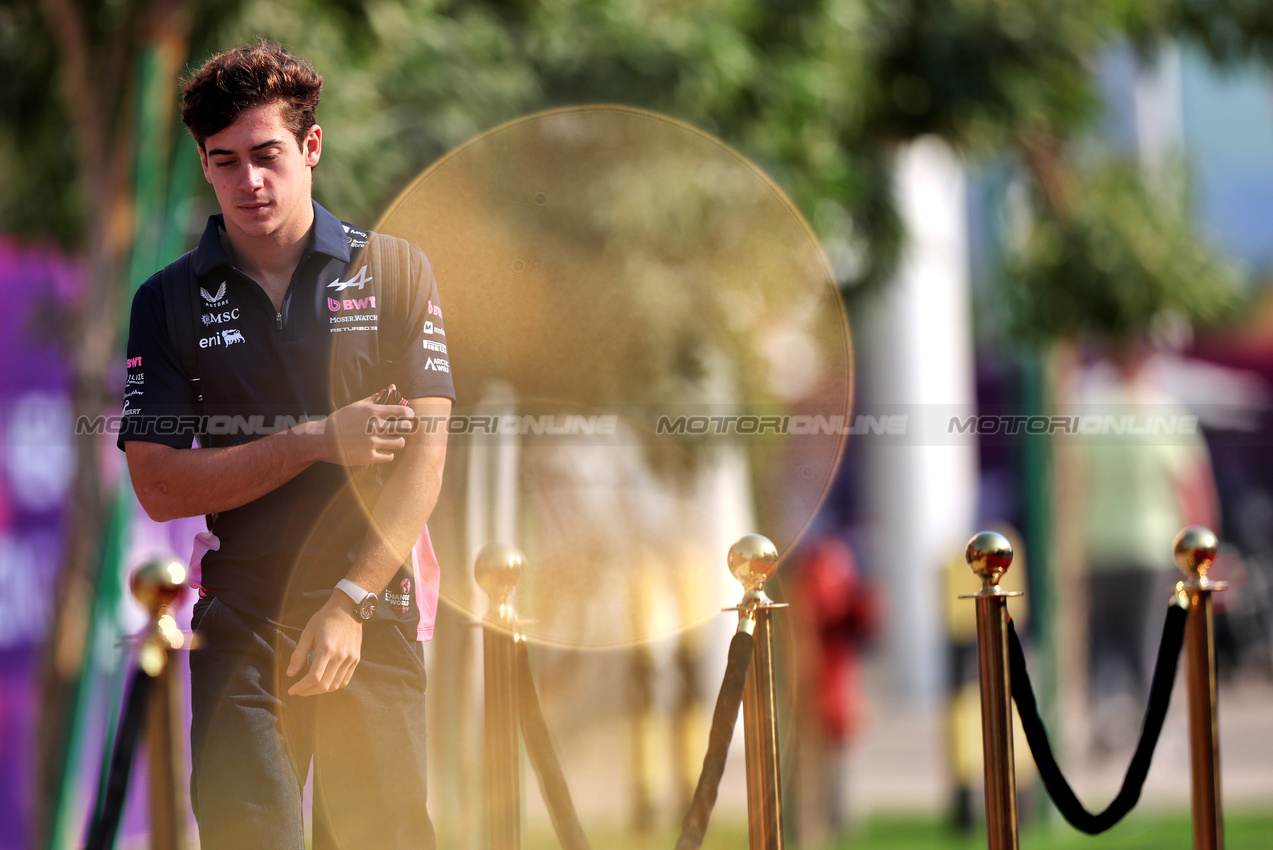 GP QATAR, Franco Colapinto (ARG) Alpine F1 Team.
28.11.2025 Formula 1 World Championship, Rd 23, Qatar Grand Prix, Doha, Qatar, Sprint Qualifiche Day.
- www.xpbimages.com, EMail: requests@xpbimages.com © Copyright: Charniaux / XPB Images